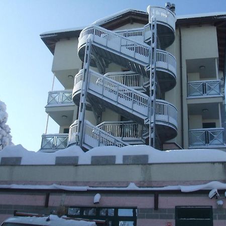 Hotel Kristall Loiano Exterior photo