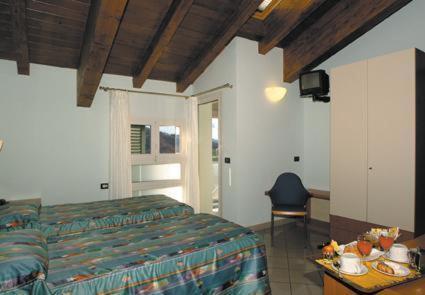 Hotel Kristall Loiano Room photo